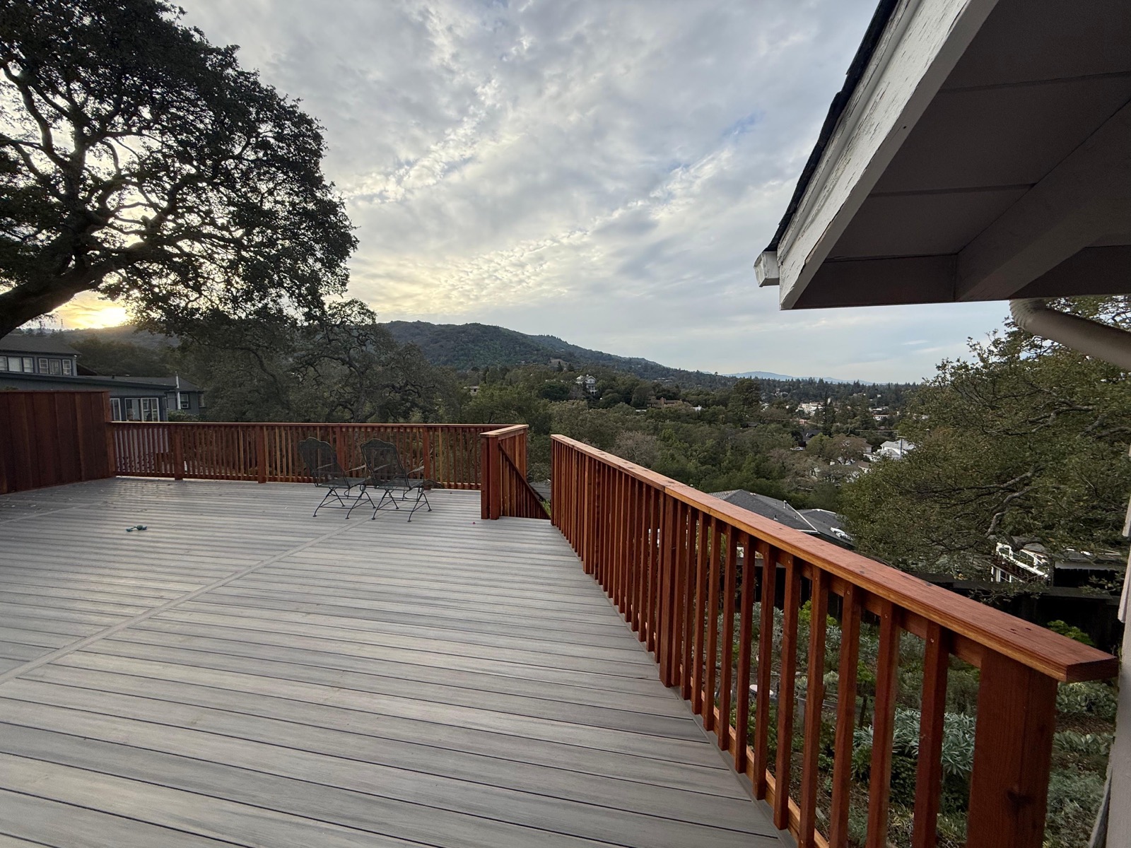 Hilltop Deck & Redwood Railing — MS Decking and Services project